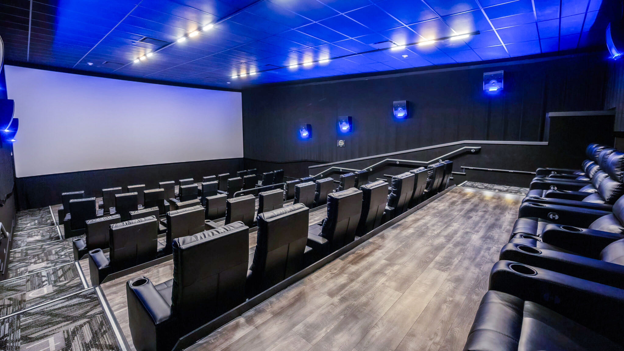 MN at the B&B Theatres Grand Island 7 (USA) MN at the B&B Theatres Grand Island 7 (USA)