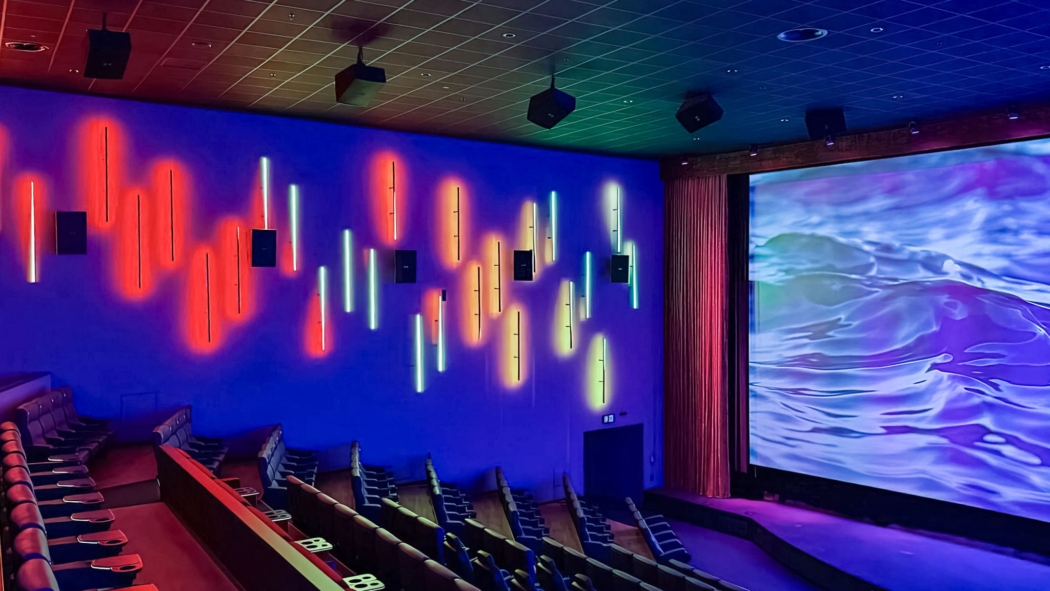 MN Mounting at Kinopolis HafenCity MN Mounting at Kinopolis HafenCity