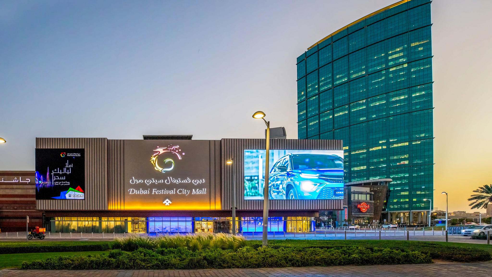 MN Mounting at VOX Cinemas – Dubai Festival City Mall
